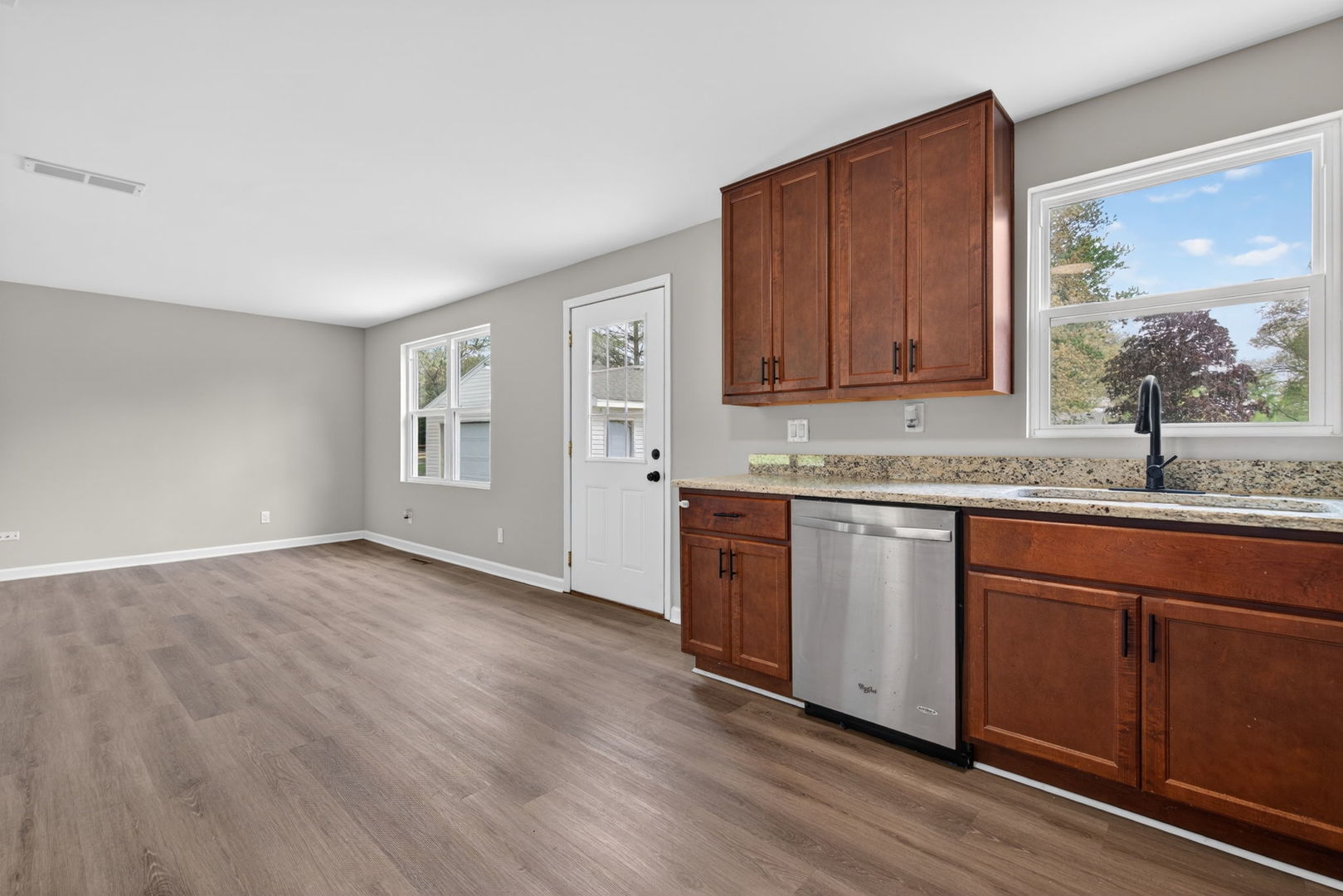 22238 W Highway 113, Wilmington, IL 60481