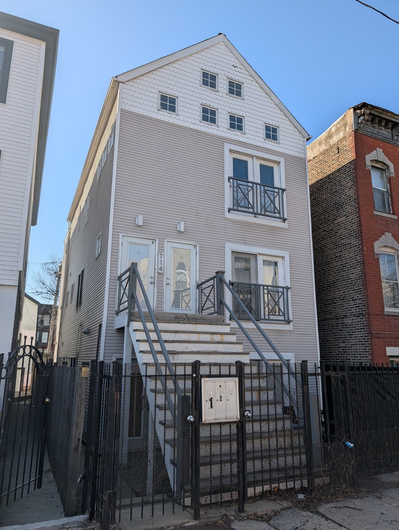 714 N Elizabeth Street #3, Chicago, IL 60622