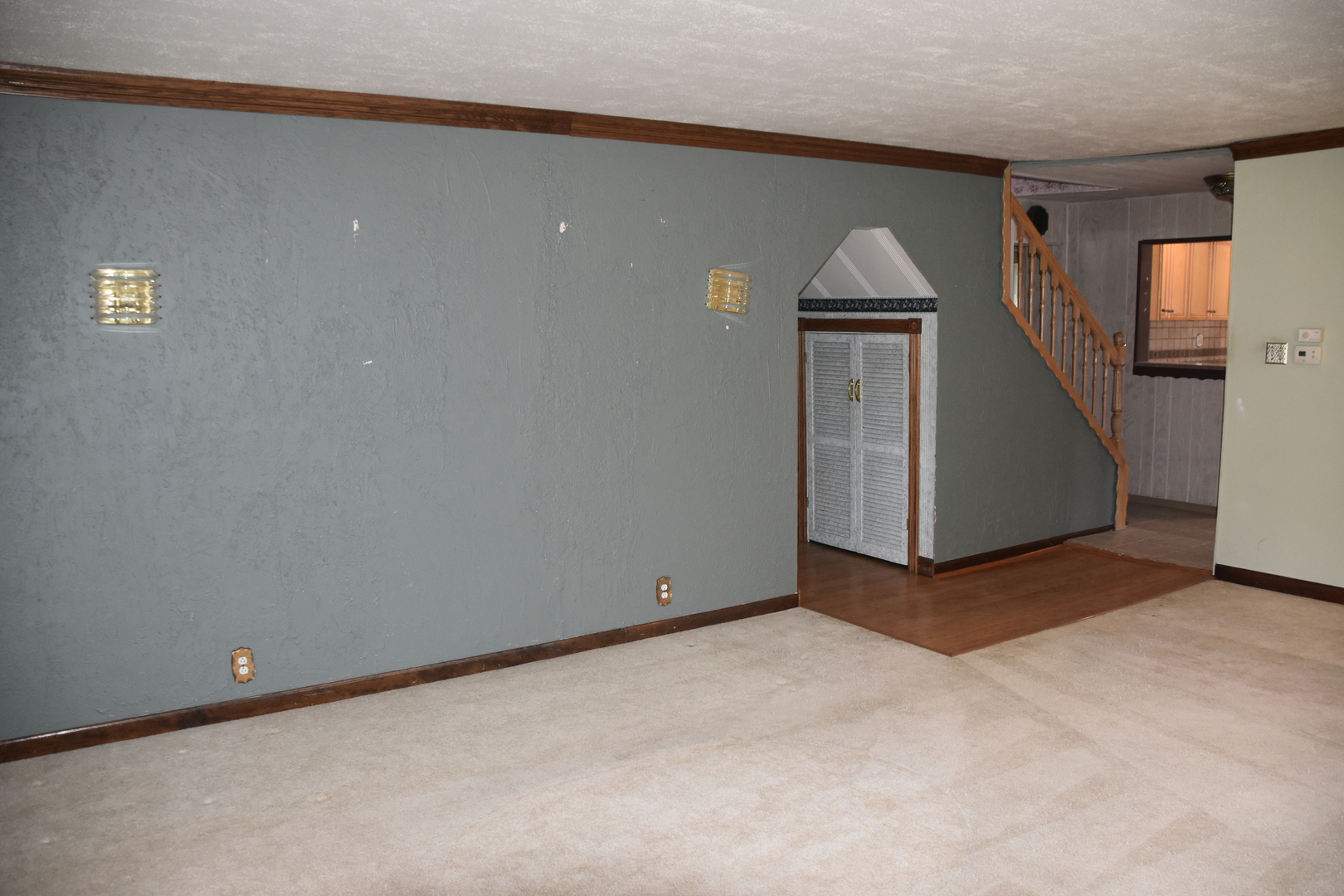 380 Forest Preserve Drive, Wood Dale, IL 60191