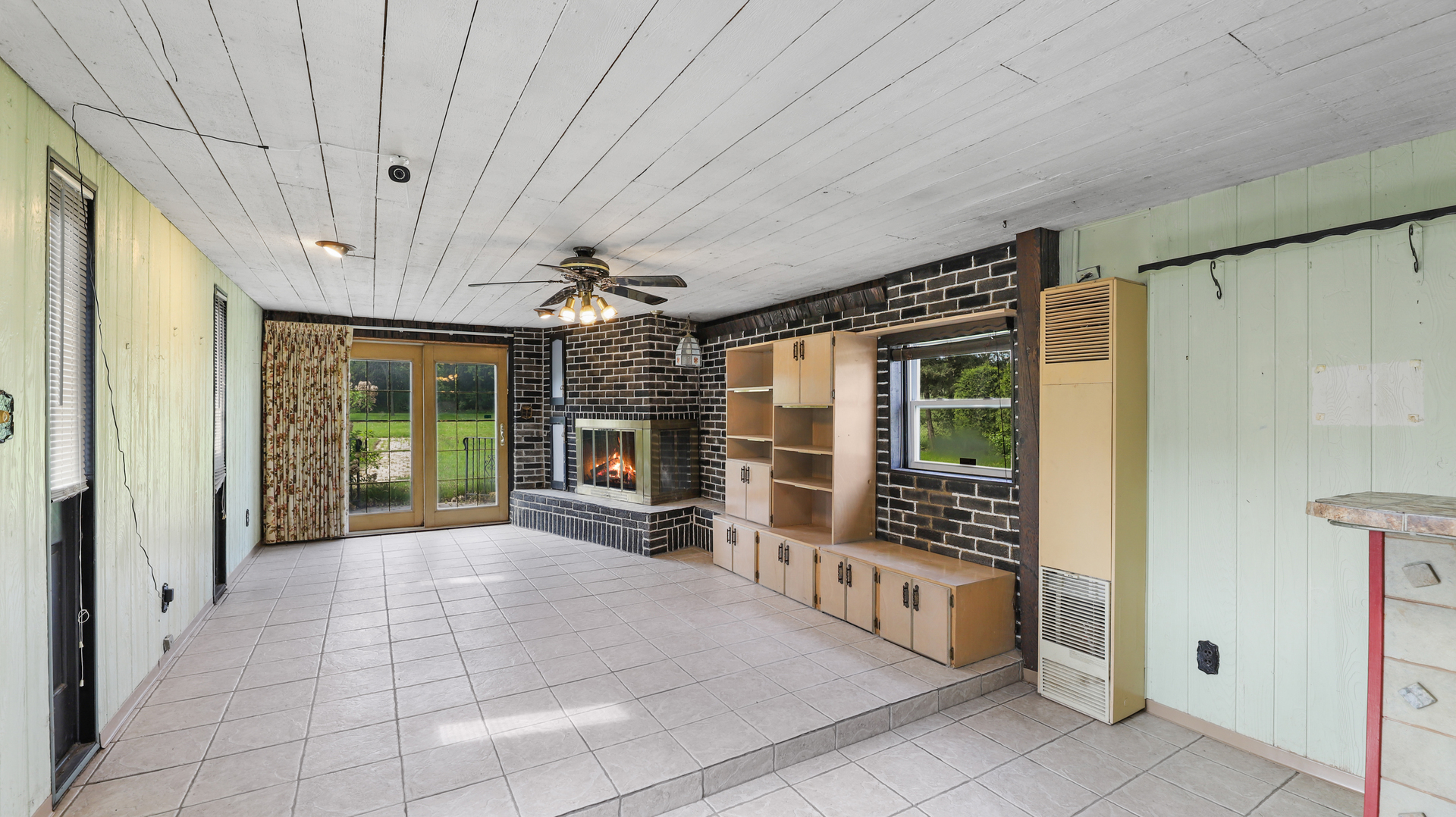 380 Forest Preserve Drive, Wood Dale, IL 60191