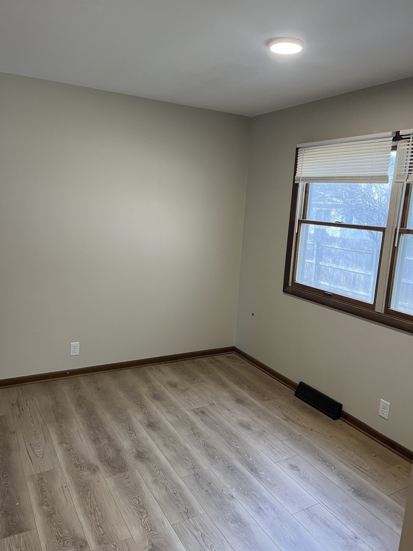 402 W Washington Street, Yorkville, IL 60560