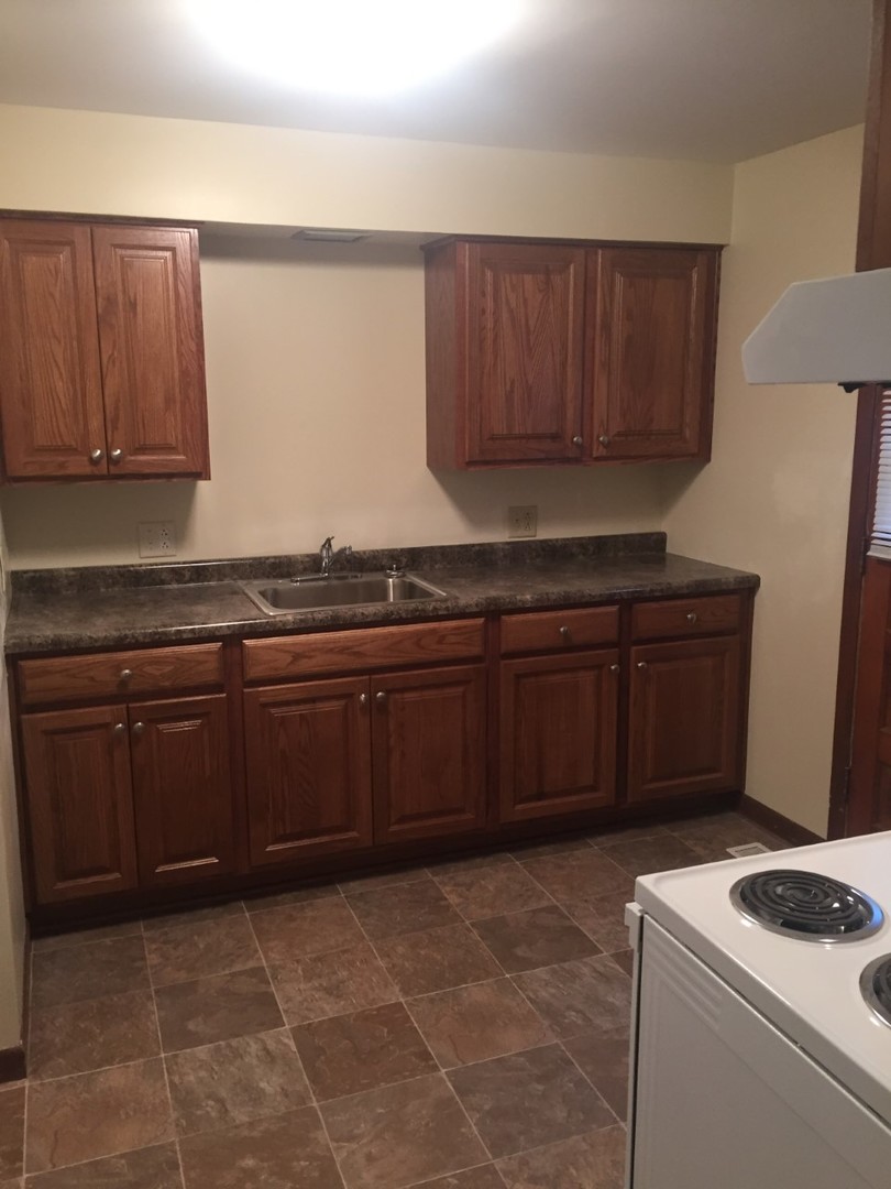 402 W Washington Street, Yorkville, IL 60560