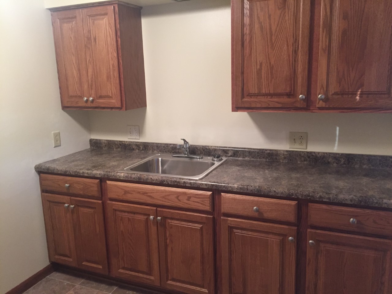 402 W Washington Street, Yorkville, IL 60560