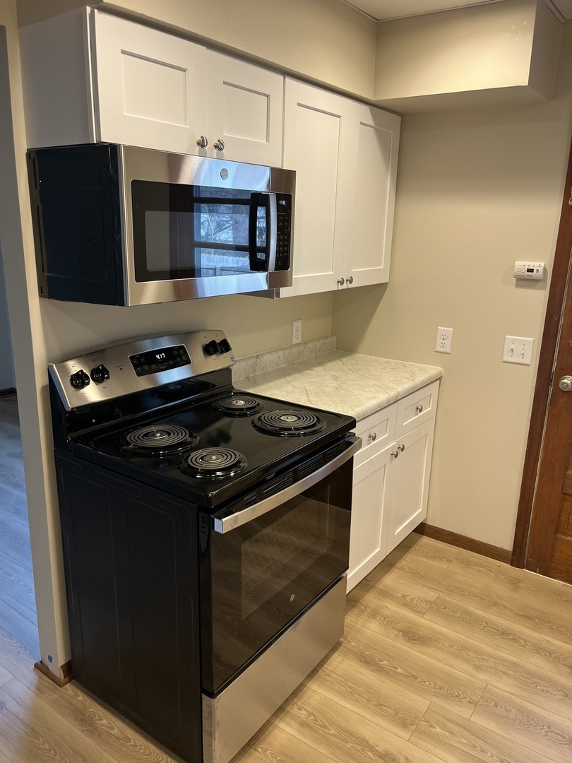 402 W Washington Street, Yorkville, IL 60560