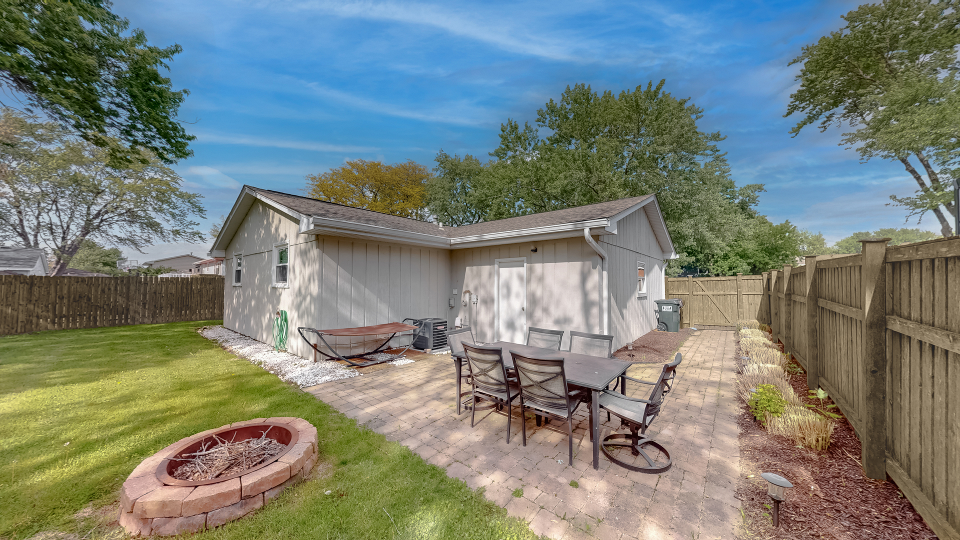 2017 Sanford Avenue, New Lenox, IL 60451