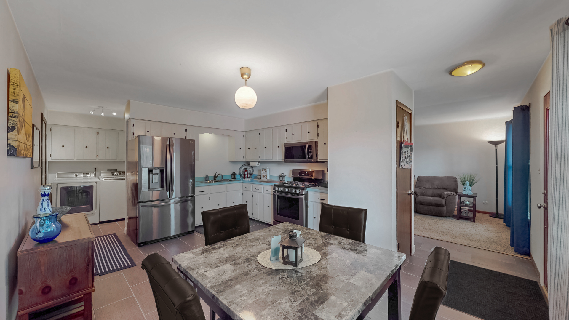 2017 Sanford Avenue, New Lenox, IL 60451