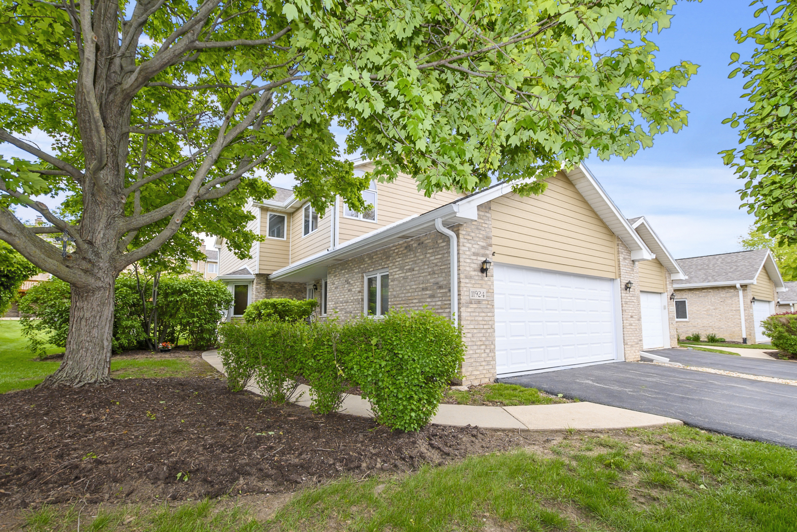 11924 Dunree Lane, Orland Park, IL 60467