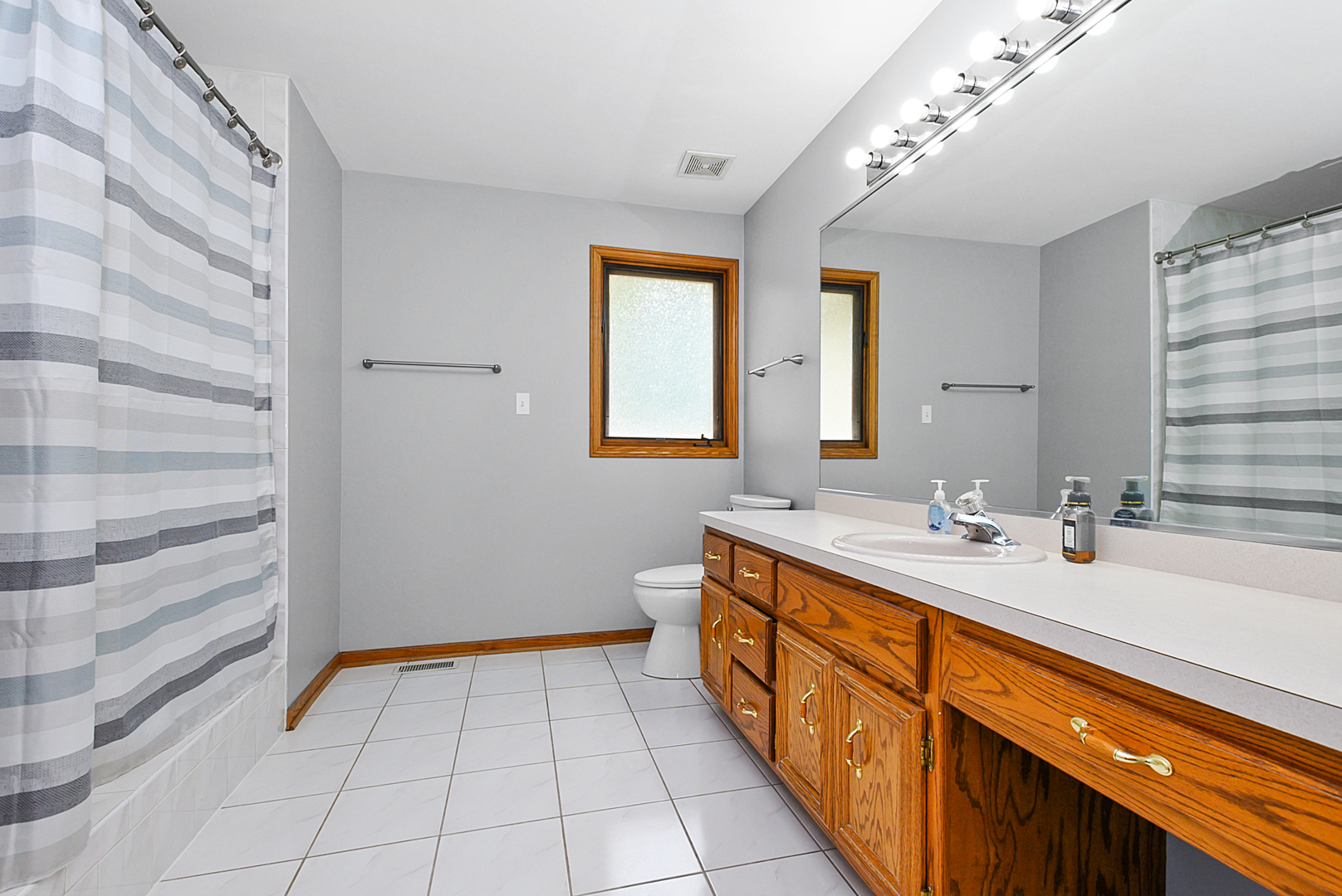 11924 Dunree Lane, Orland Park, IL 60467