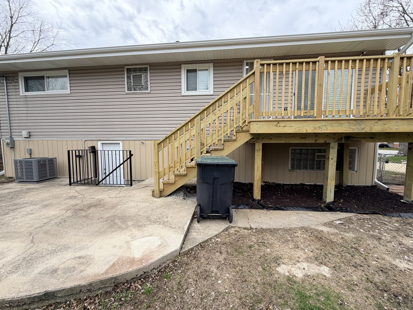 15203 Waterman Drive, South Holland, IL 60473