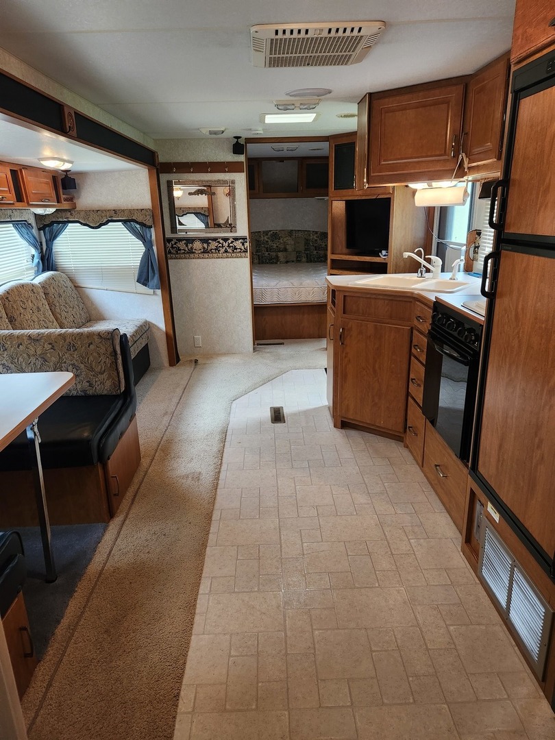 20/7 Woodhaven Lakes, Sublette, IL 61367