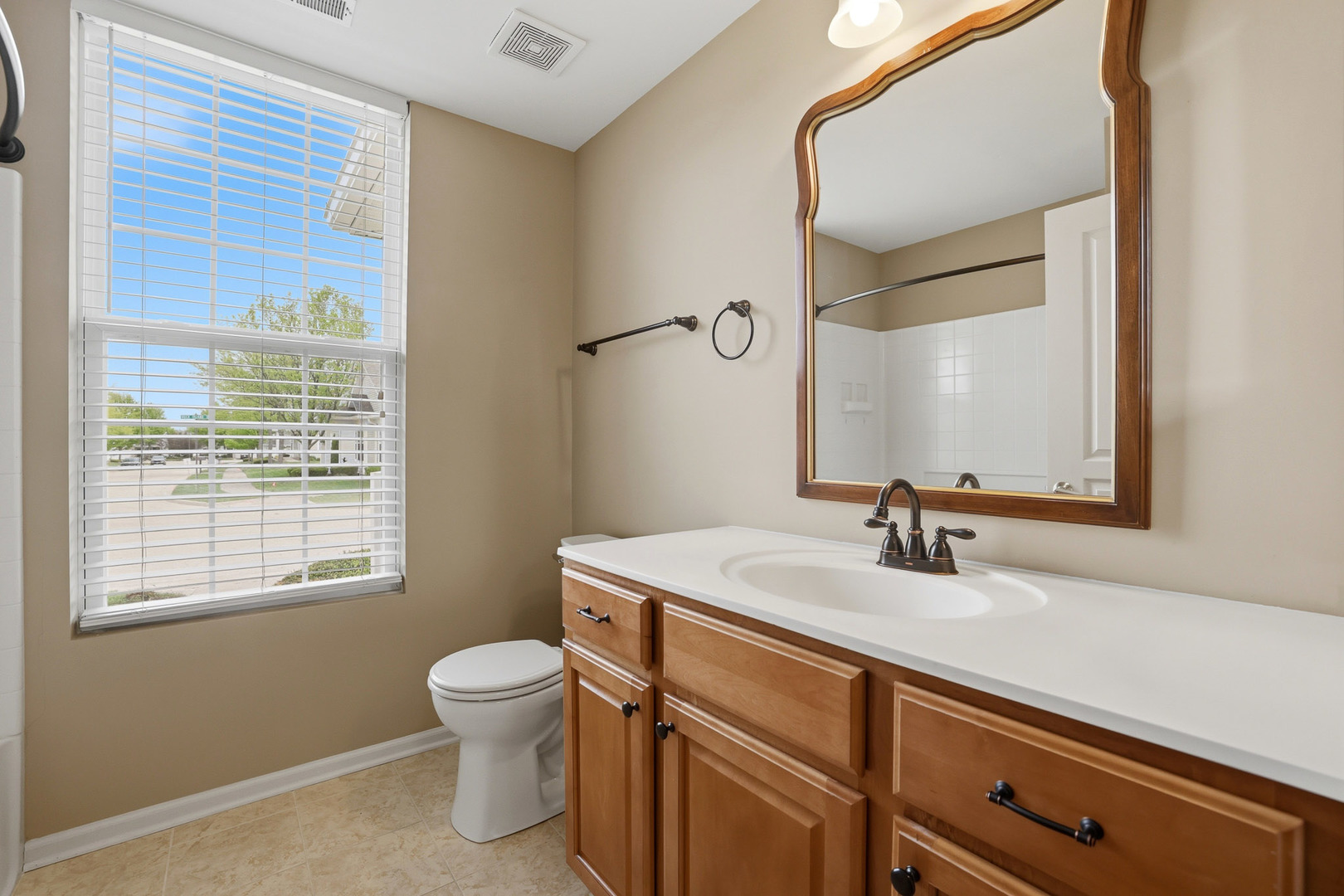 12511 Rock Island Trail, Huntley, IL 60142