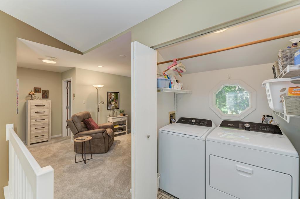 312 Cromwell Court, Westmont, IL 60559