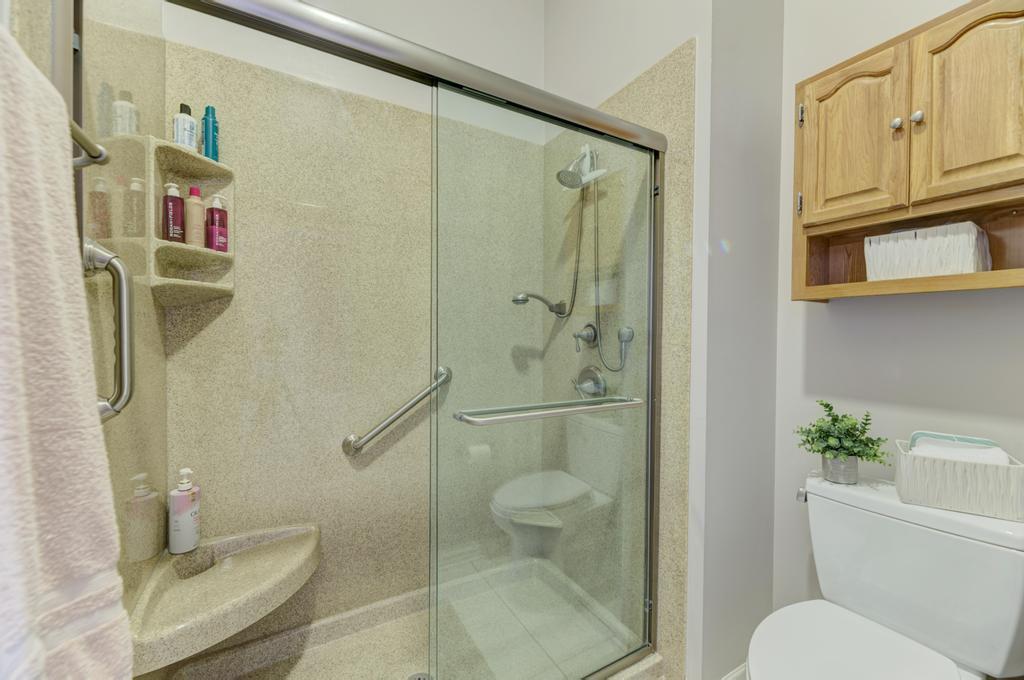312 Cromwell Court, Westmont, IL 60559
