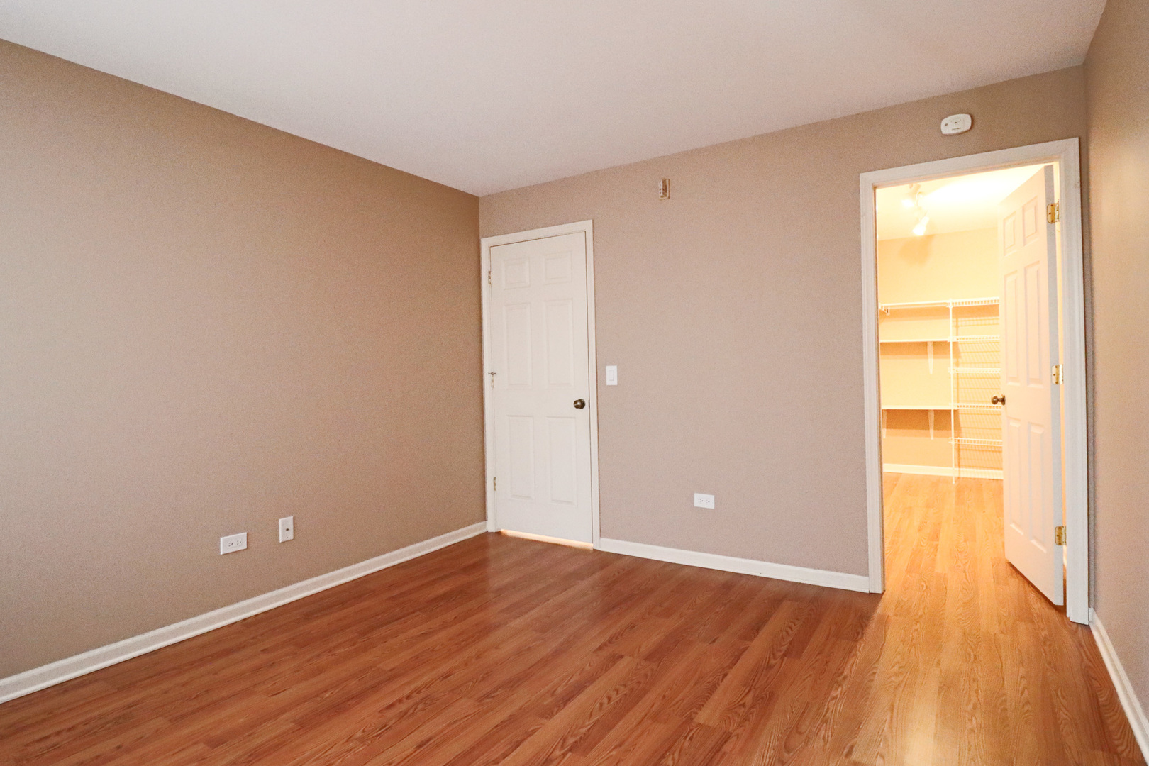 57 E Hattendorf Avenue #304, Roselle, IL 60172