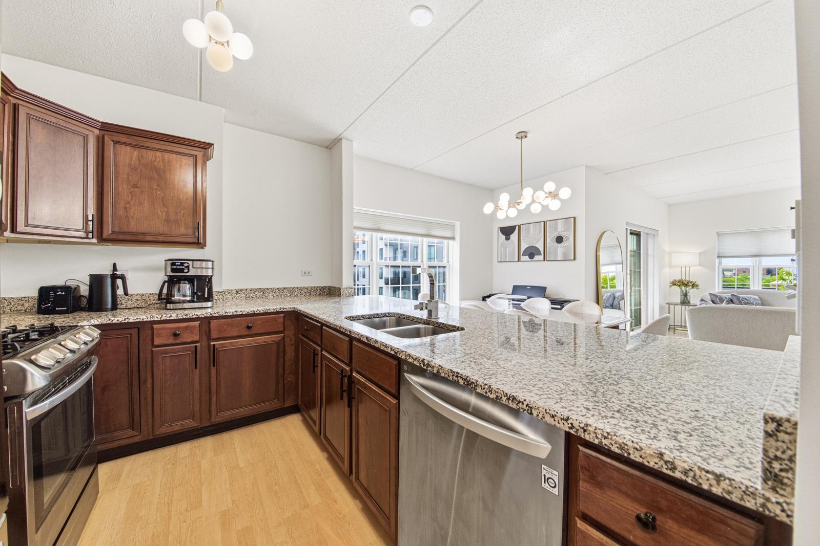 200 N Addison Avenue #501, Elmhurst, IL 60126