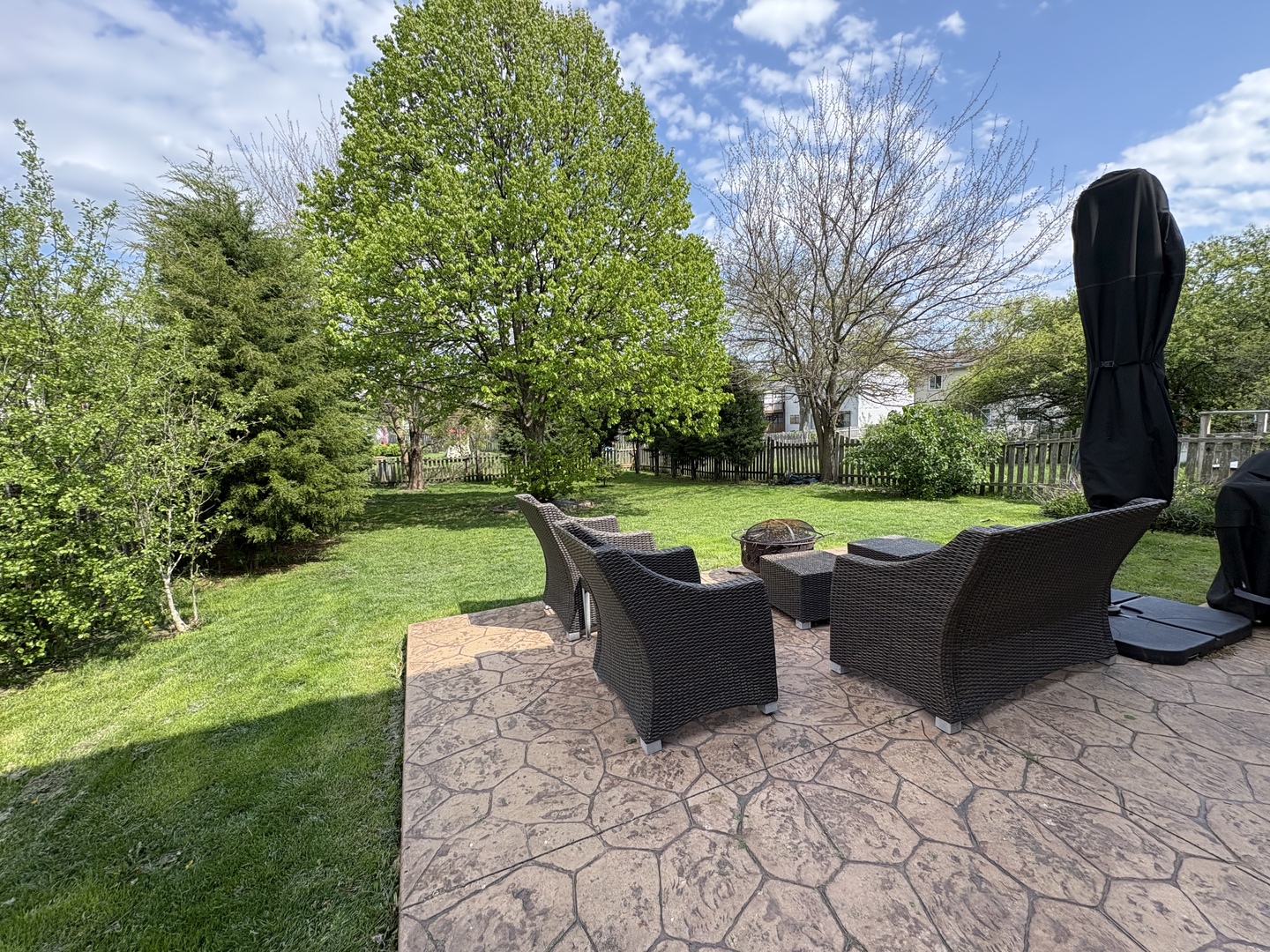 6 BUCKINGHAM Lane, Buffalo Grove, IL 60089