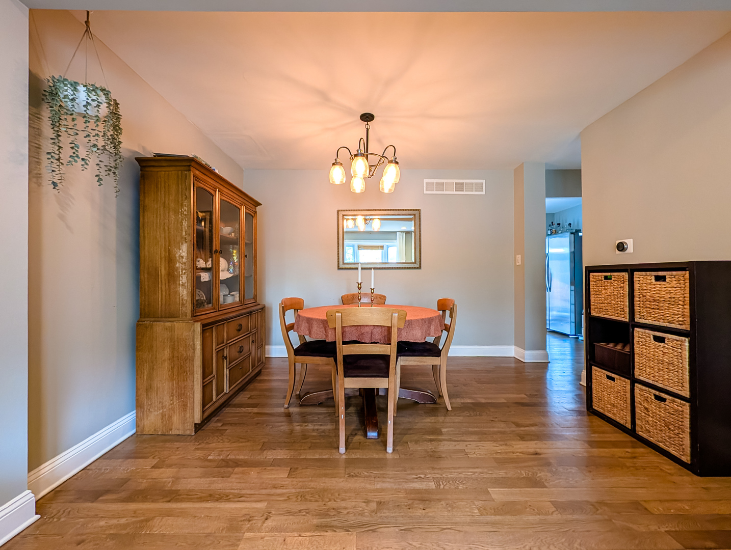 1931 Governors Lane, Hoffman Estates, IL 60169