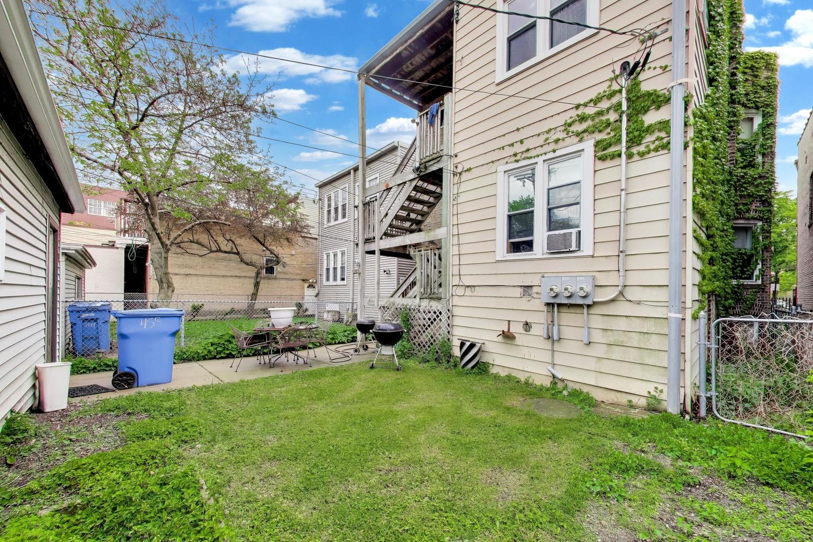3848 W Irving Park Road, Chicago, IL 60618
