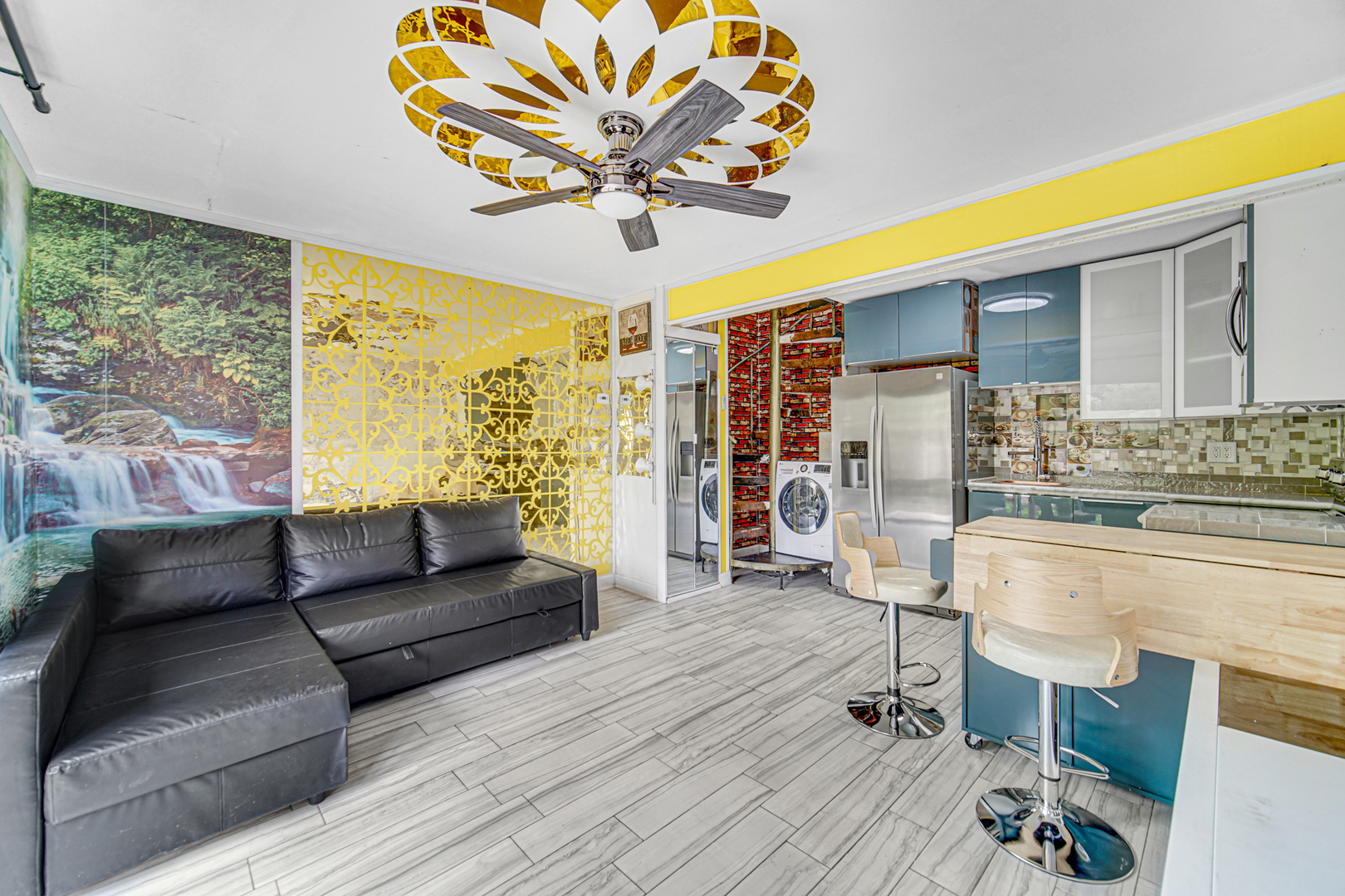 23 Jamaica Colony Street #2, Fox Lake, IL 60020