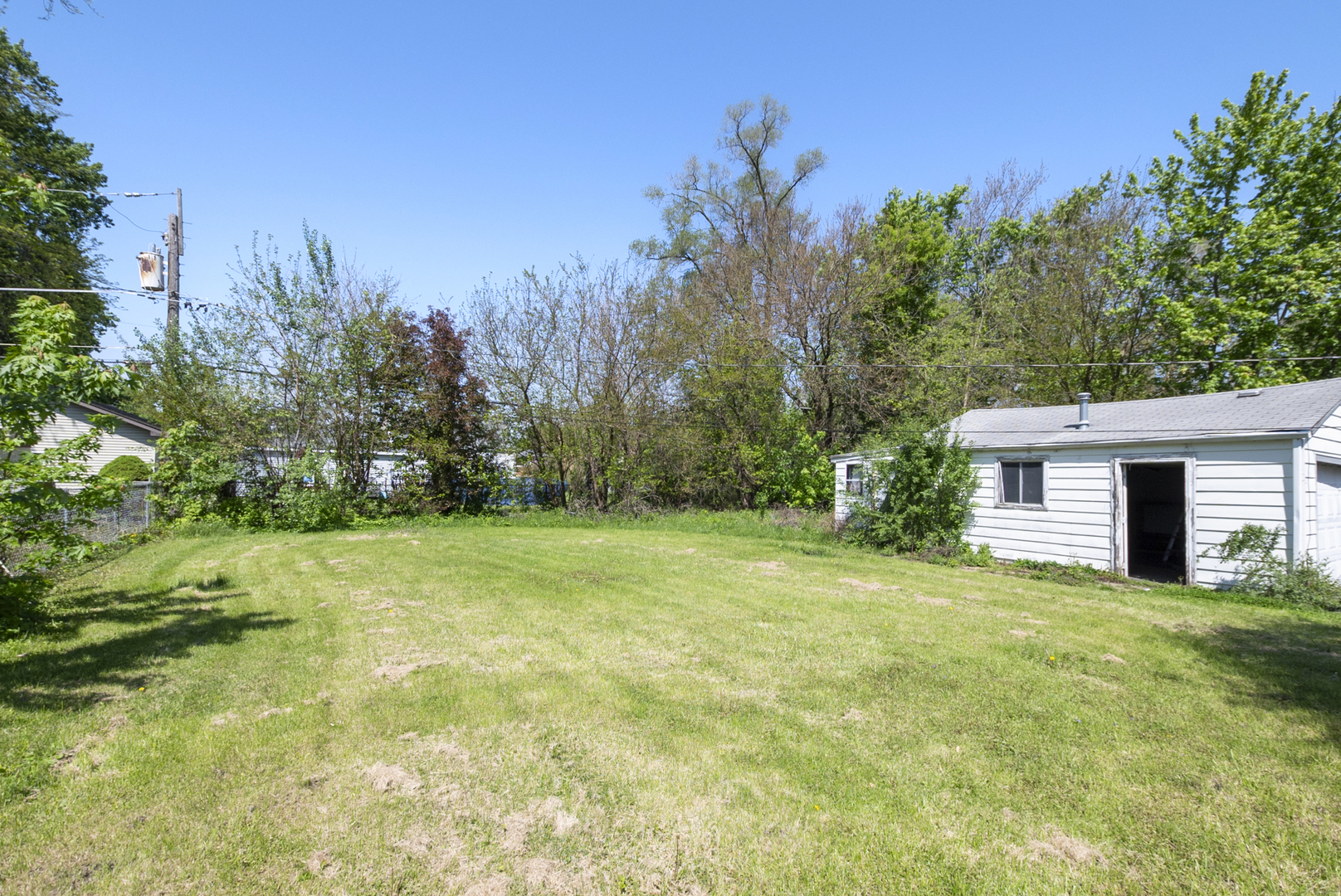 14516 Kolmar Avenue, Midlothian, IL 60445