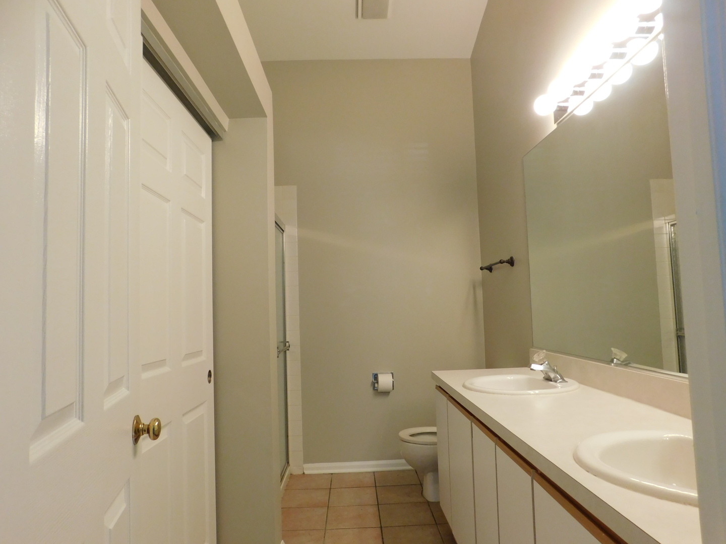 1060 Stillwater Road #0, Elgin, IL 60120