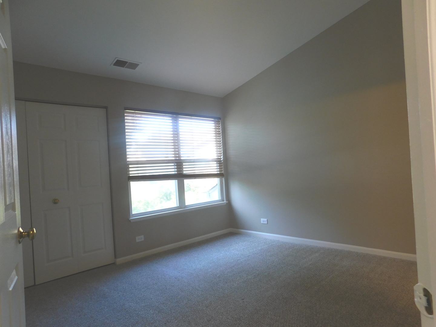 1060 Stillwater Road #0, Elgin, IL 60120