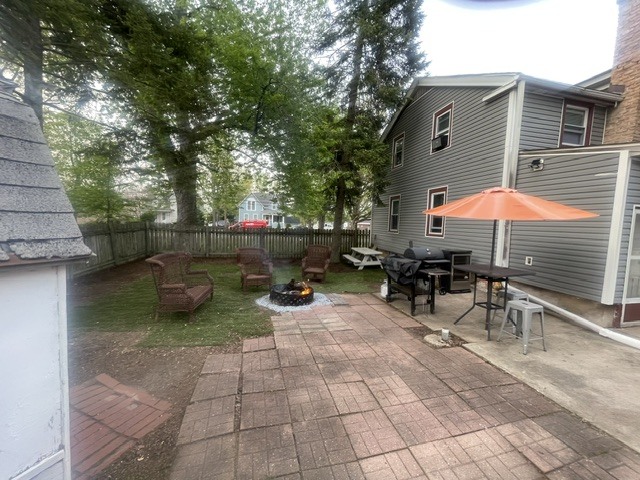 230 E ELM Street, Sycamore, IL 60178