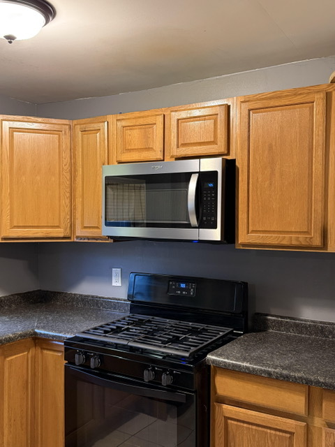 230 E ELM Street, Sycamore, IL 60178