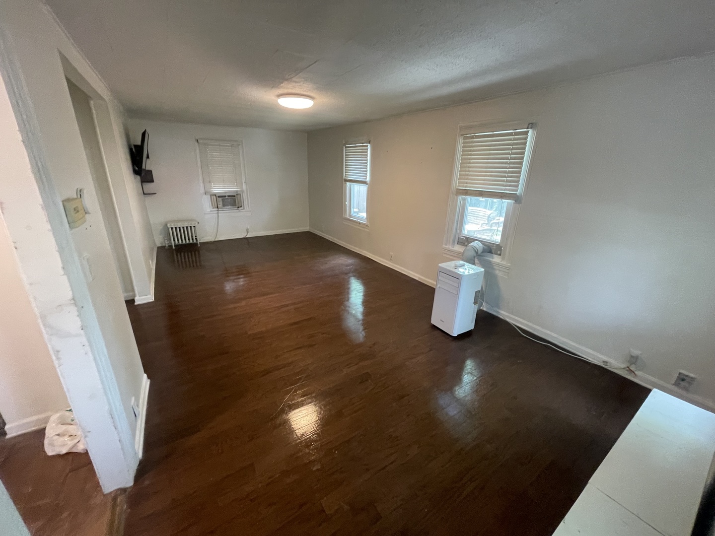 230 E ELM Street, Sycamore, IL 60178