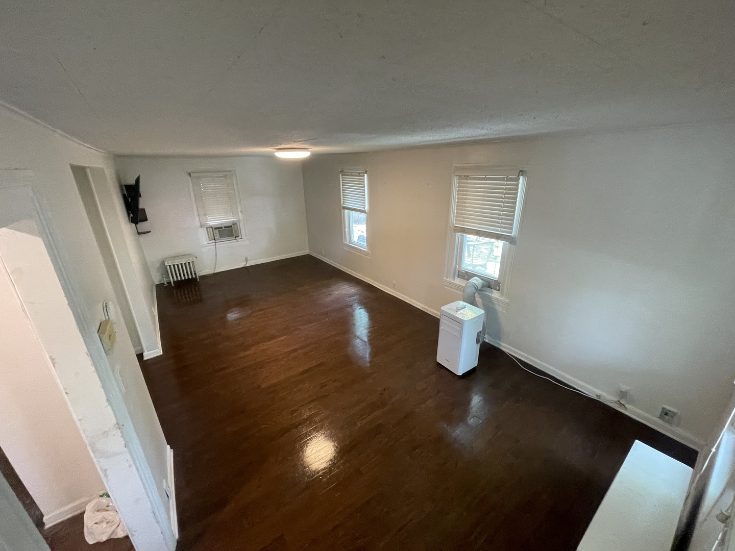 230 E ELM Street, Sycamore, IL 60178