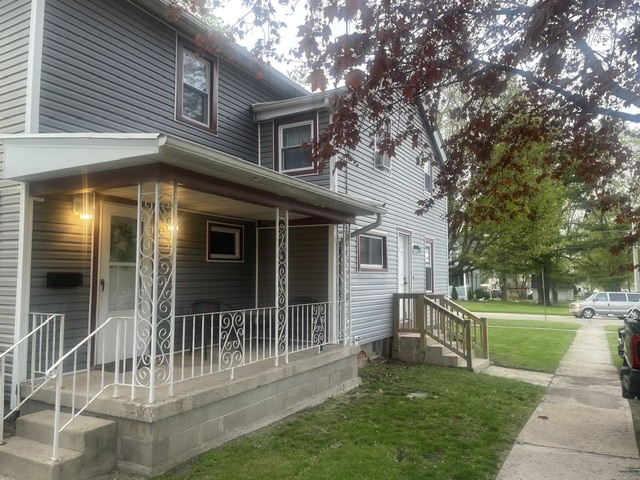 230 E ELM Street, Sycamore, IL 60178