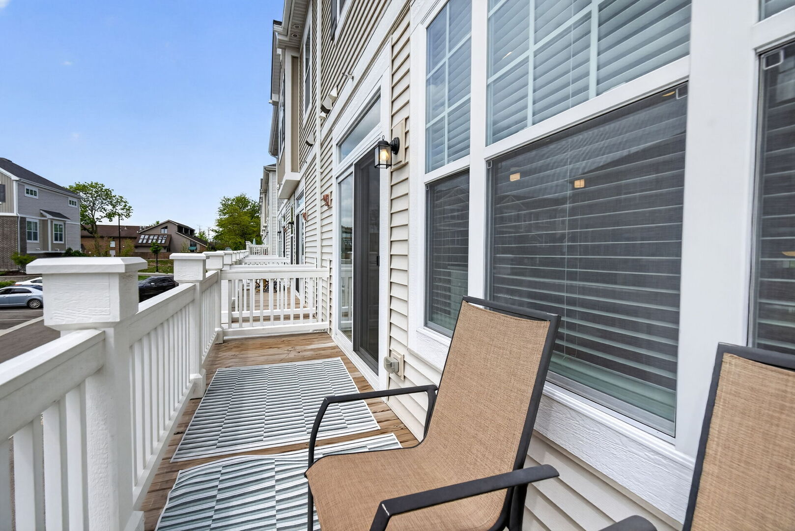 30W142 Wheeler Circle, Warrenville, IL 60563