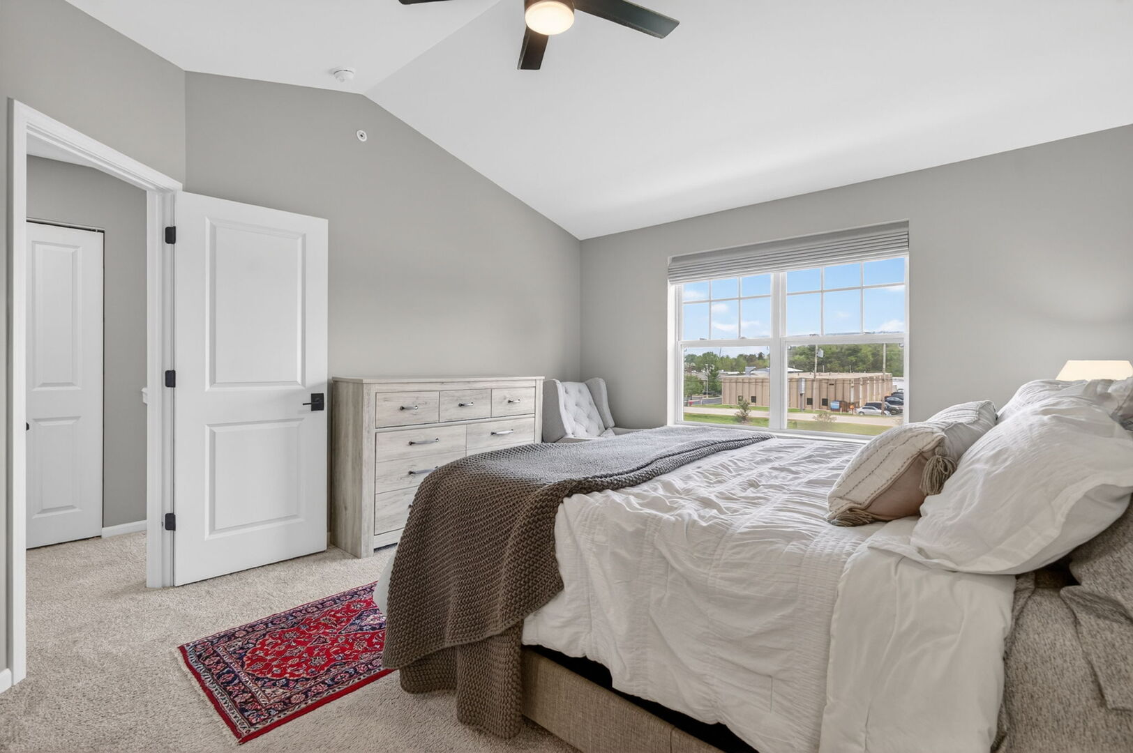 30W142 Wheeler Circle, Warrenville, IL 60563