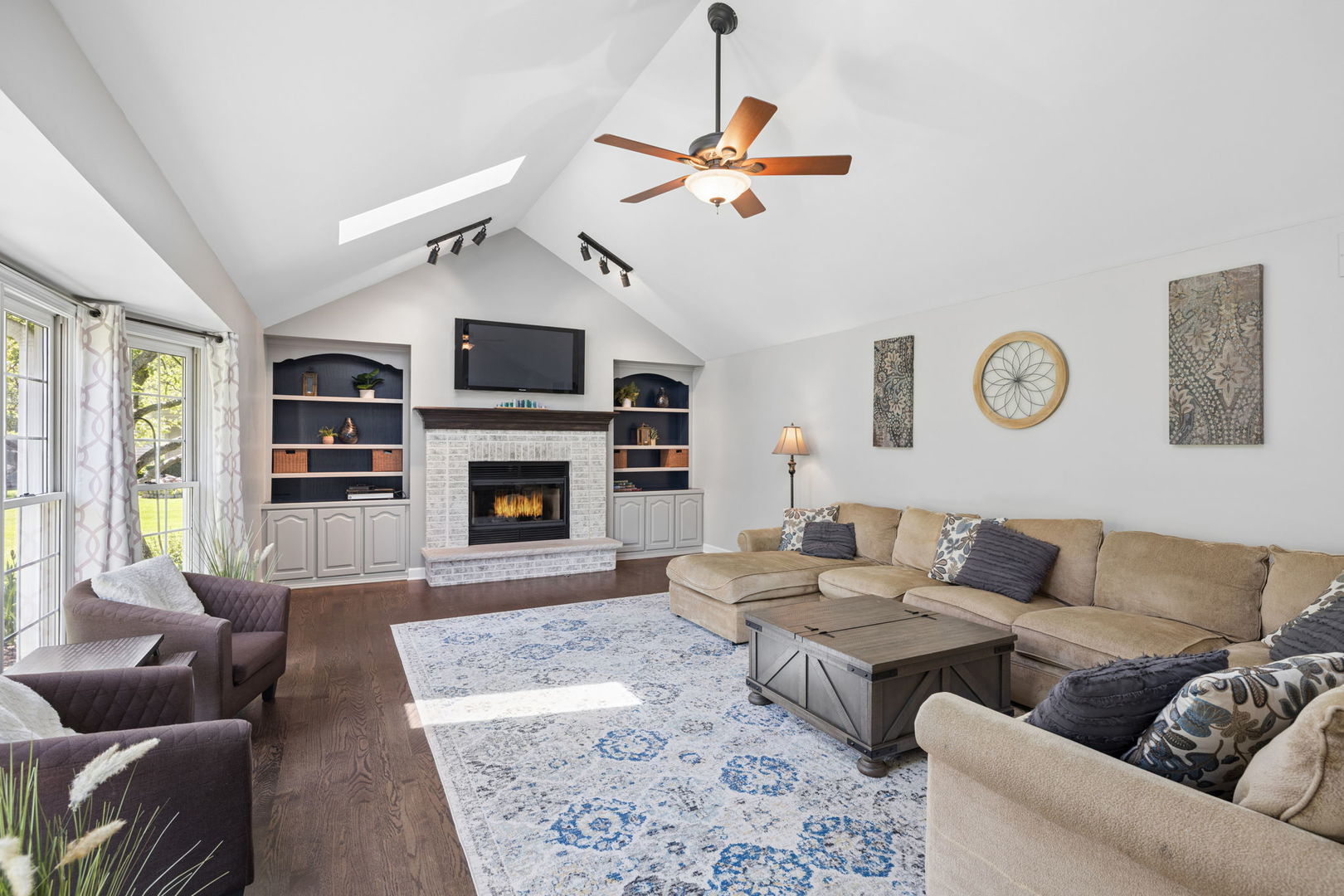 2624 Wendy Drive, Naperville, IL 60565