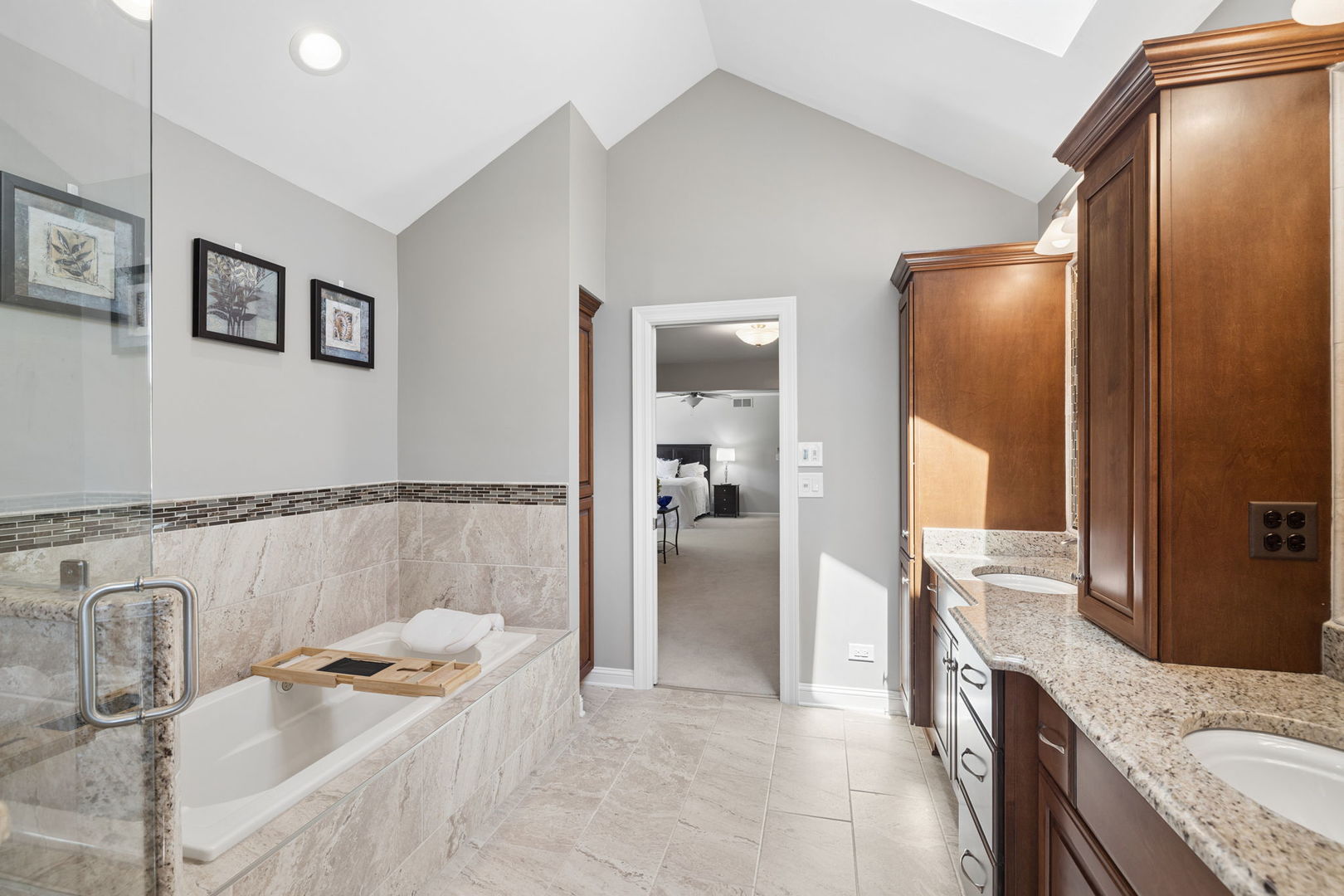 2624 Wendy Drive, Naperville, IL 60565