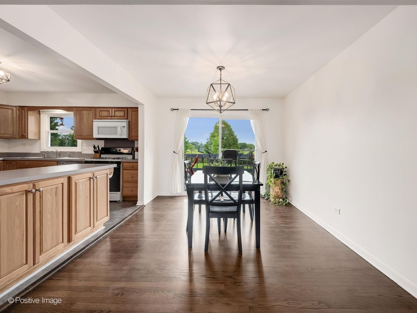 28W776 WAGNER Road, Naperville, IL 60564
