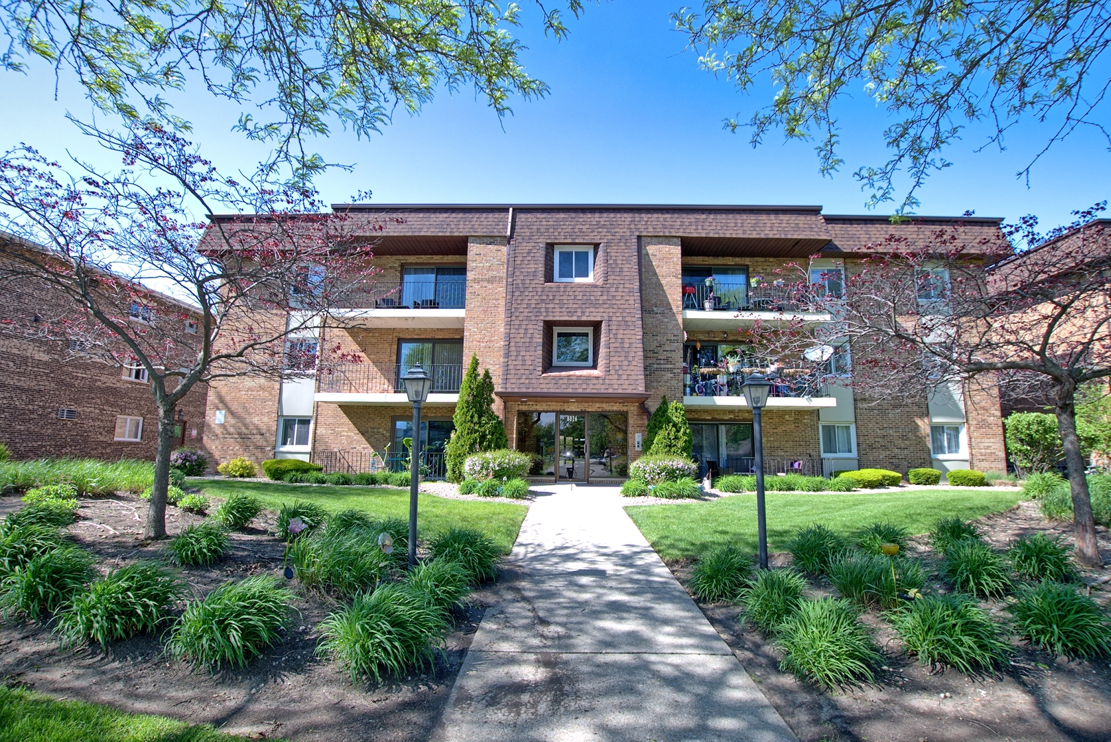 8924 W 140th Street #303, Orland Park, IL 60462