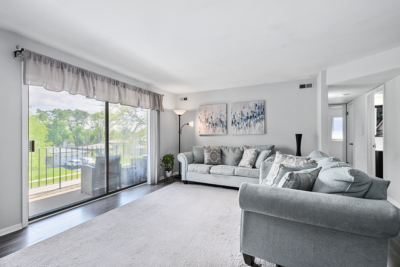 8924 W 140th Street #303, Orland Park, IL 60462