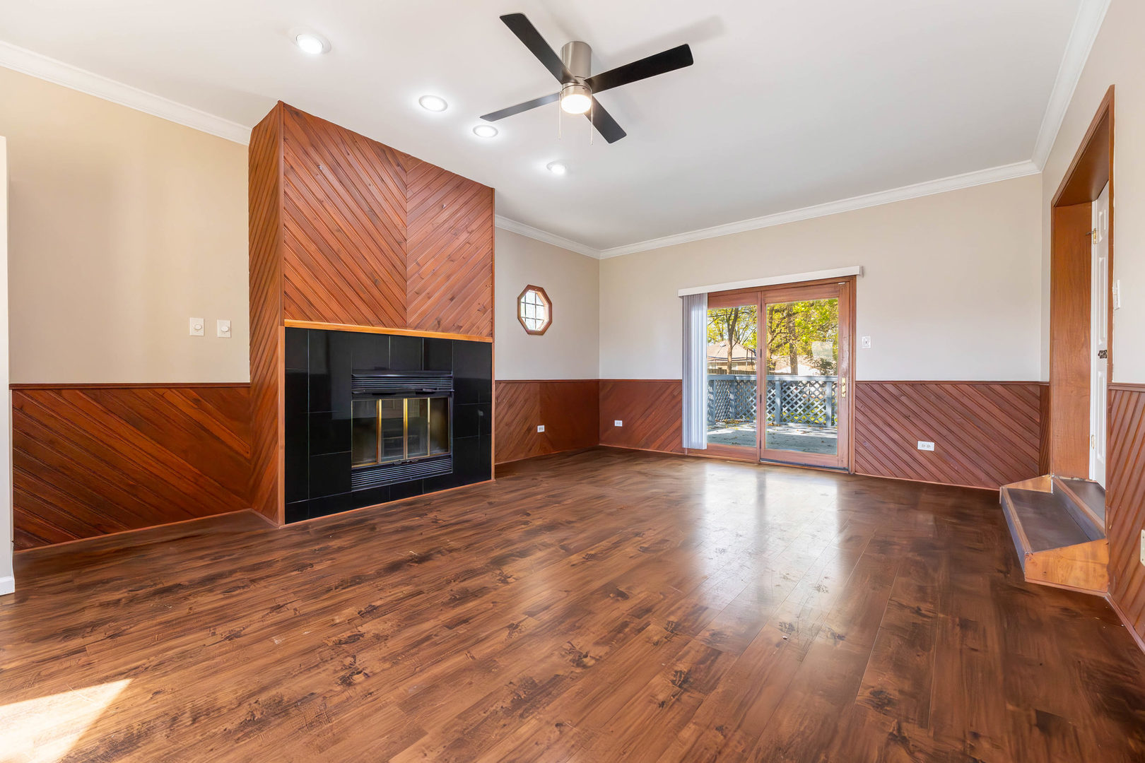 18508 Chicago Avenue, Lansing, IL 60438
