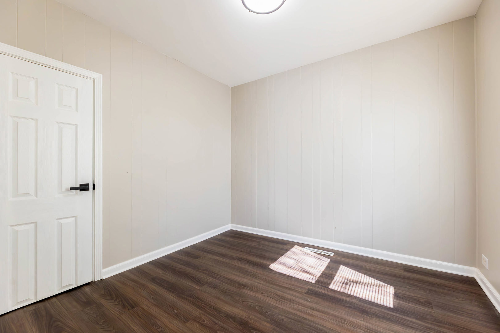 18508 Chicago Avenue, Lansing, IL 60438