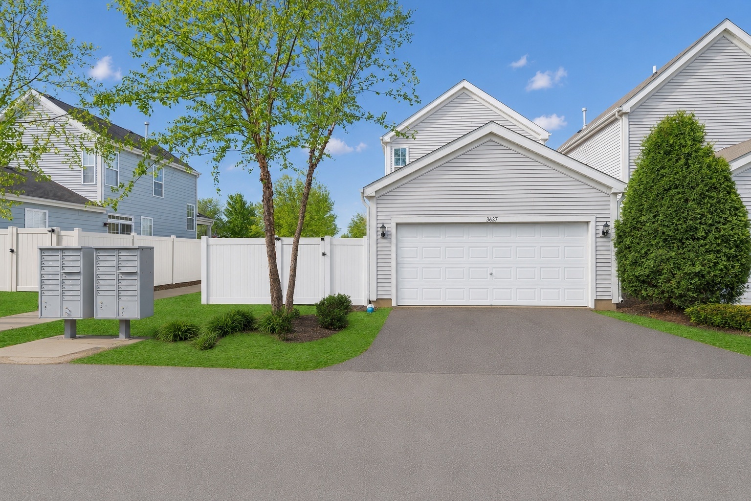3627 Hyde Park Court, Elgin, IL 60124