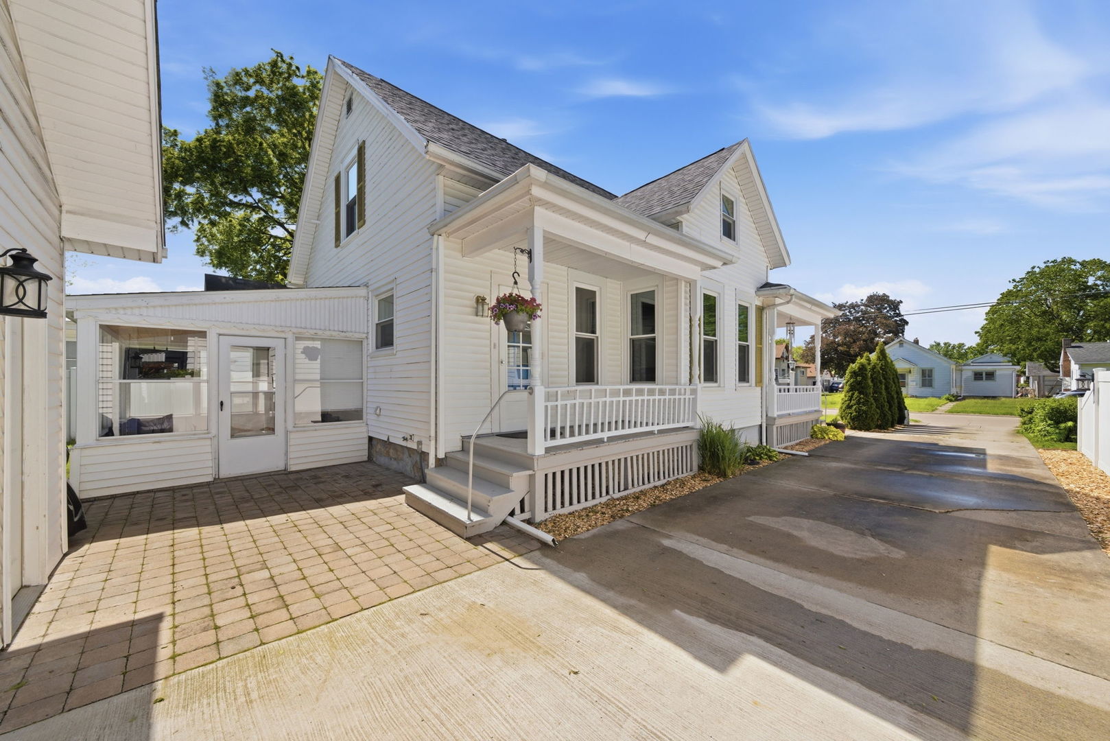 1307 Illinois Avenue, Ottawa, IL 61350