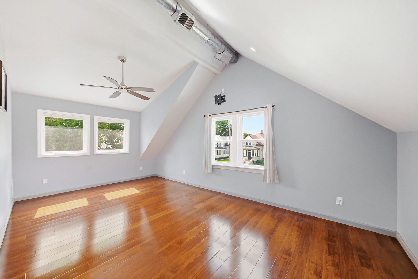 1307 Illinois Avenue, Ottawa, IL 61350