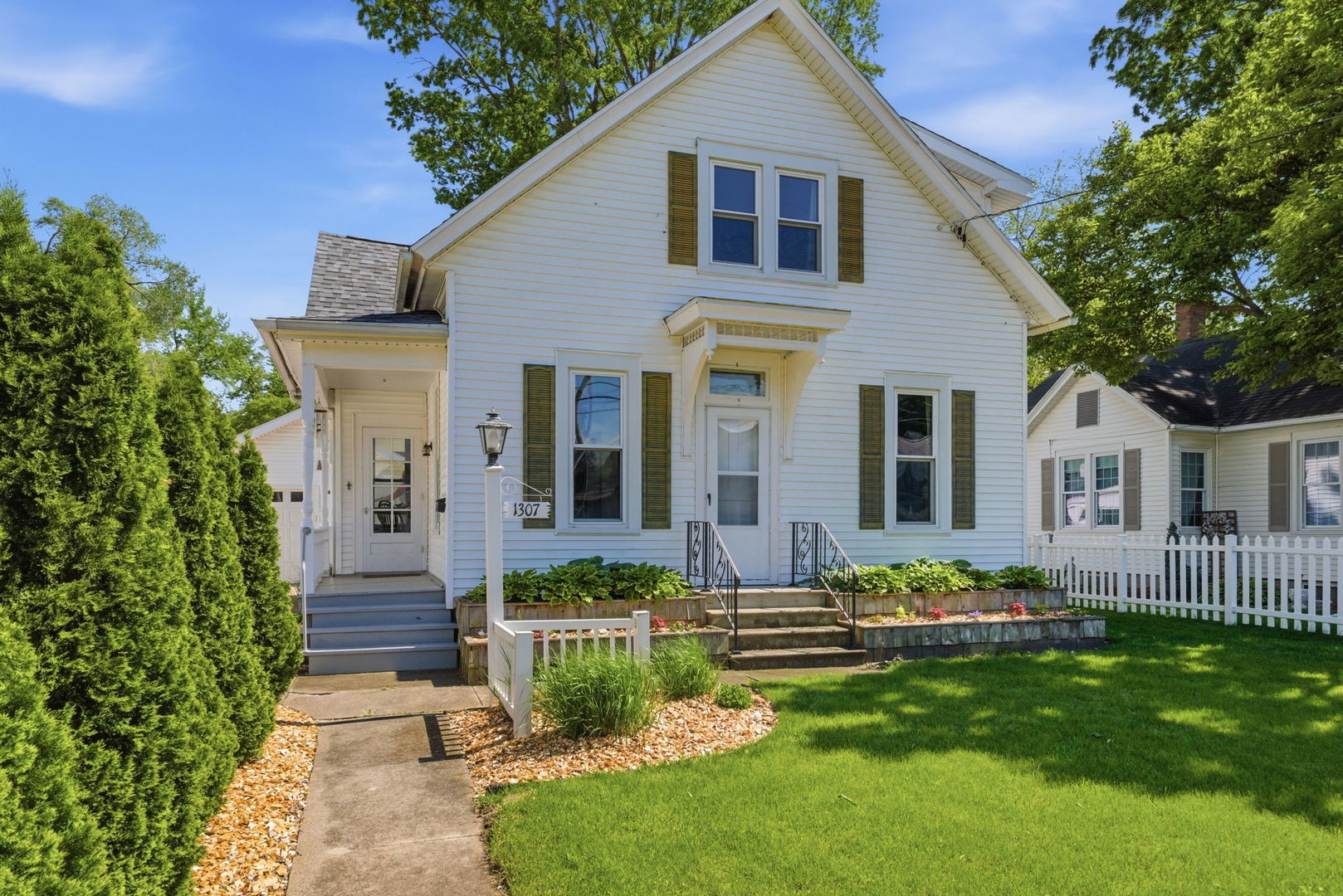 1307 Illinois Avenue, Ottawa, IL 61350