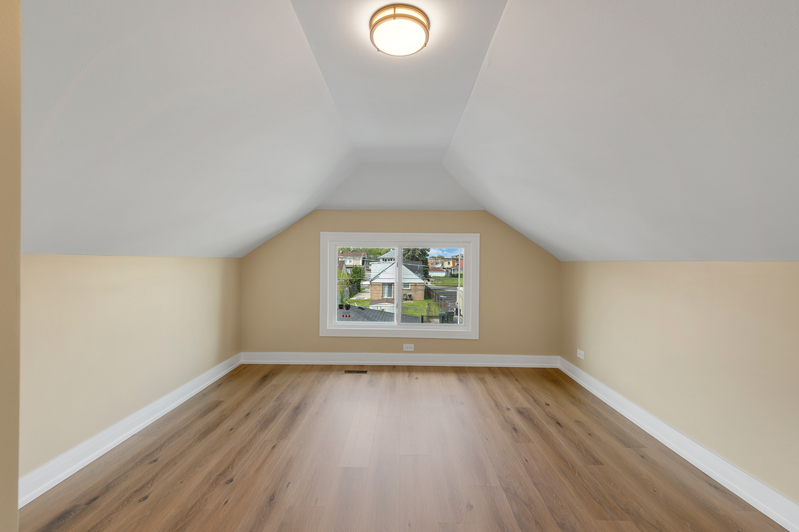 608 S 21st Avenue, Maywood, IL 60153