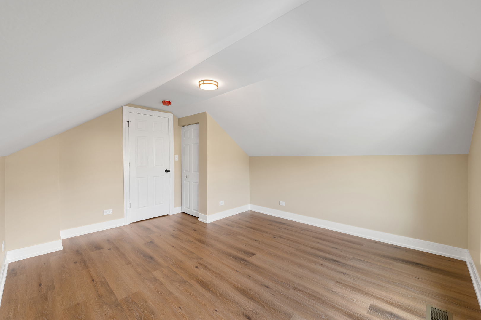 608 S 21st Avenue, Maywood, IL 60153