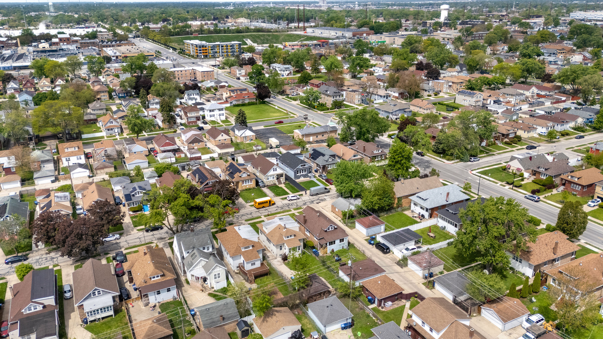 608 S 21st Avenue, Maywood, IL 60153