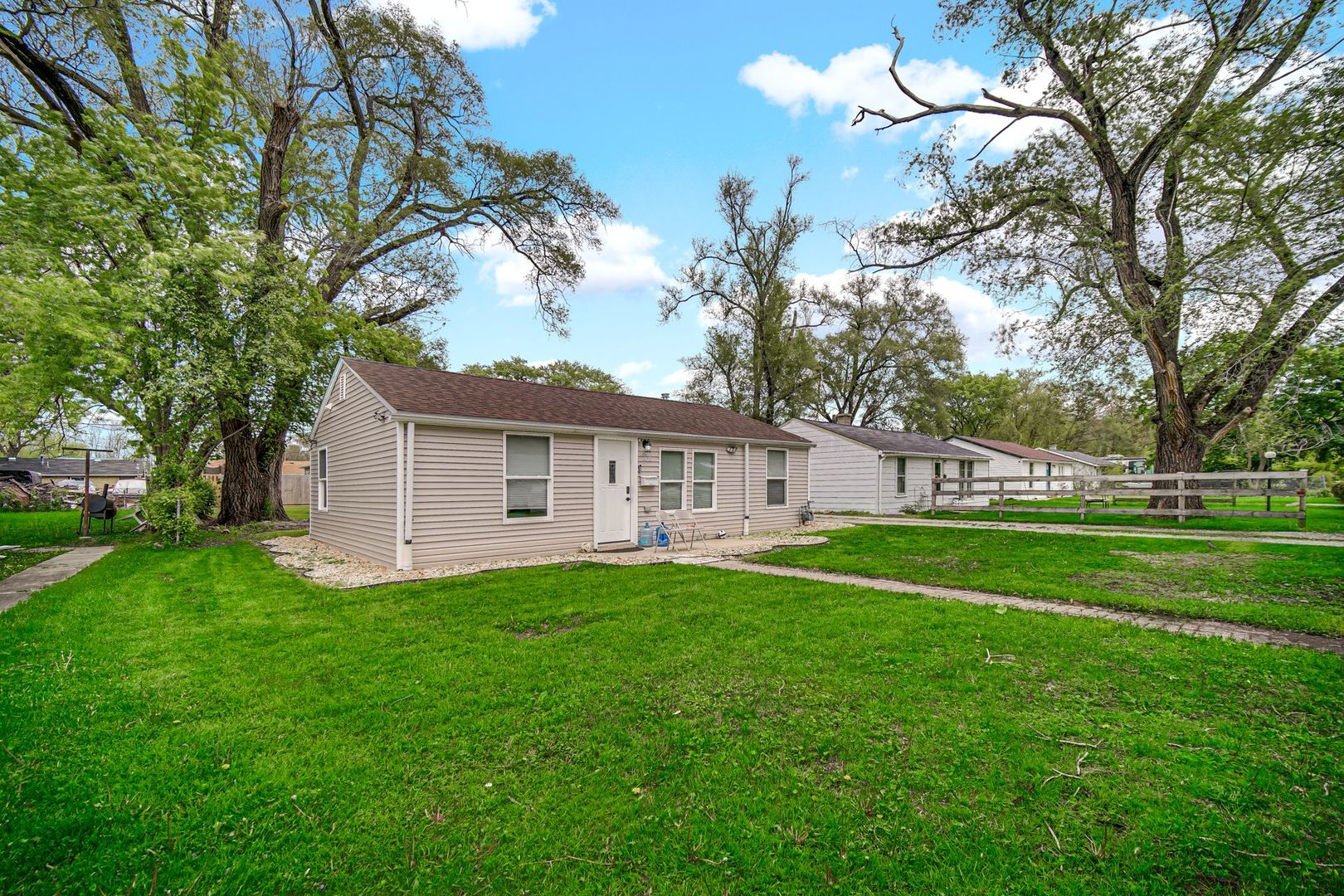 405 Dellwood Avenue, Lockport, IL 60441