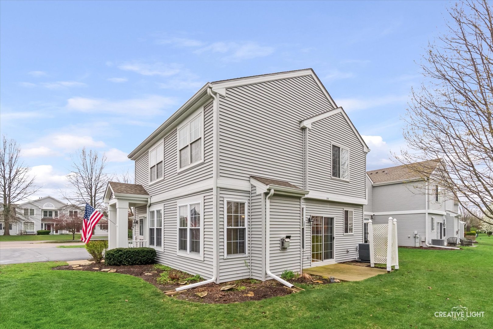 209 Grays Drive #209, Oswego, IL 60543