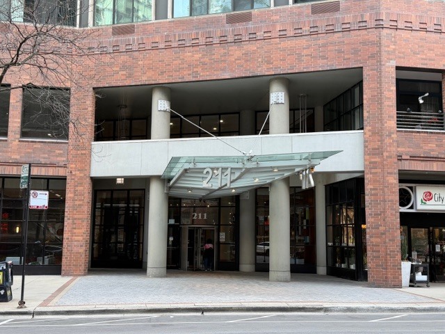 211 E Ohio Street #2409, Chicago, IL 60611